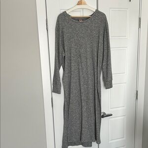 Smash + Tess Heather Gray Long Sleeve Chelsea Sweater - slits on both sides